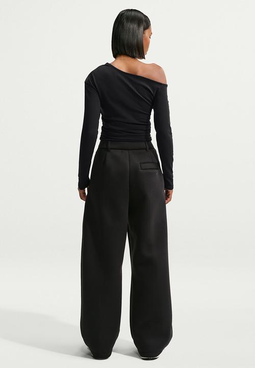 Nike - W Nk Ls Fitted Off Shldr Top - Black/Sail