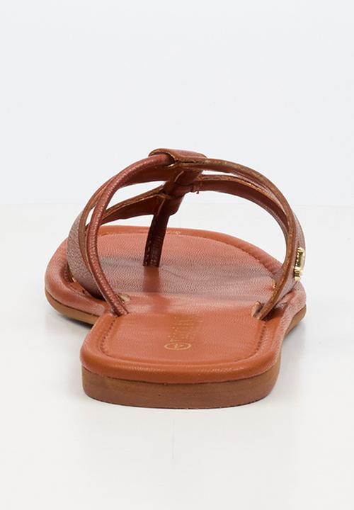 Nicci Tyler - Amalfi 1 Leather Slide Sandal - Tan