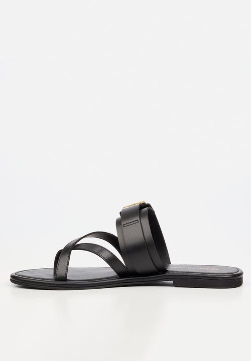 Nicci Tyler - Ariana 1 Leather Toe Post Sandal - Black