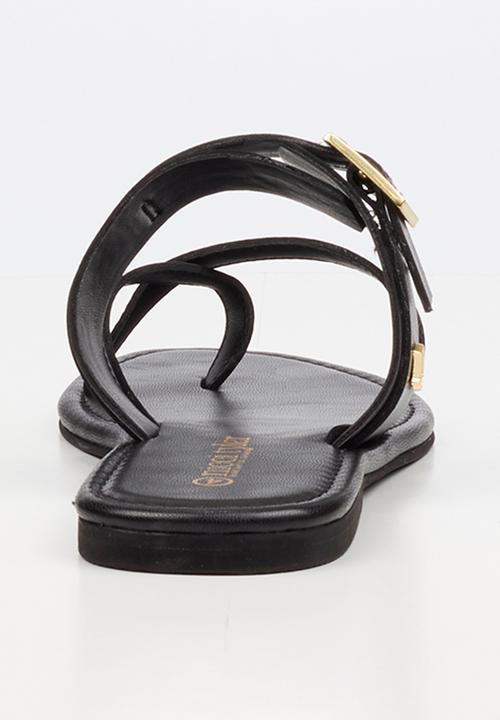 Nicci Tyler - Ariana 1 Leather Toe Post Sandal - Black