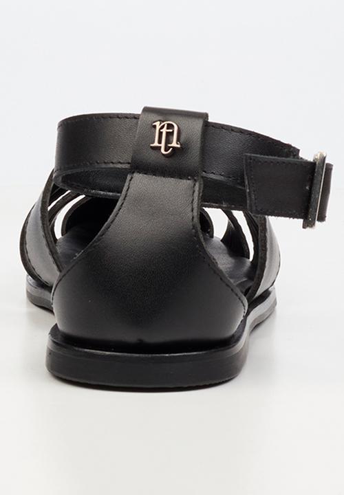 Nicci Tyler - Silvia 1 Leather Fisherman - Black