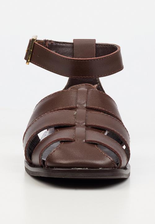 Nicci Tyler - Silvia 1 Leather Fisherman - Chocolate
