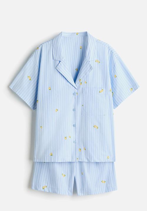 H&M - Pyjama shirt and shorts - light blue/lemons