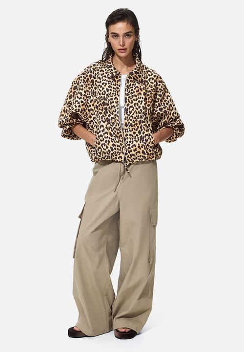 H&M - Oversized bubble-hem jacket - beige/leopard print