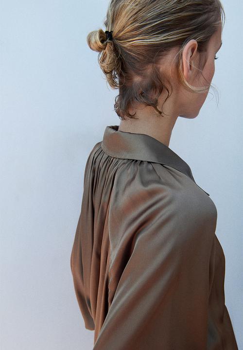 H&M - Belted tailored shorts - dark beige