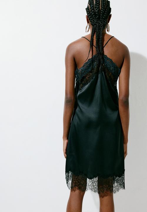 H&M - Lace-trimmed satin dress - black