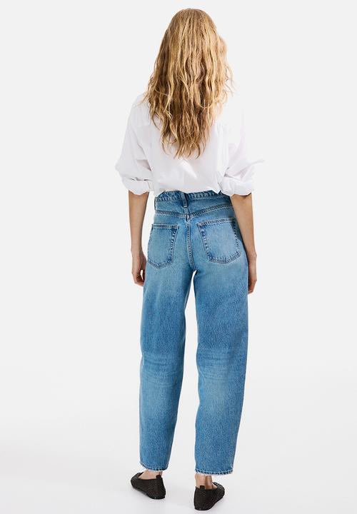 H&M - Barrel high waist ankle jeans - light denim blue