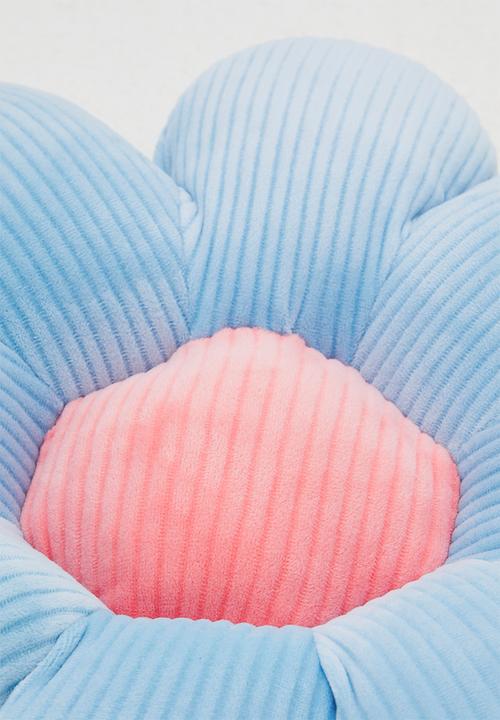 Pop Candy - Supersoft mochi minky daisy cushion - blue/pink