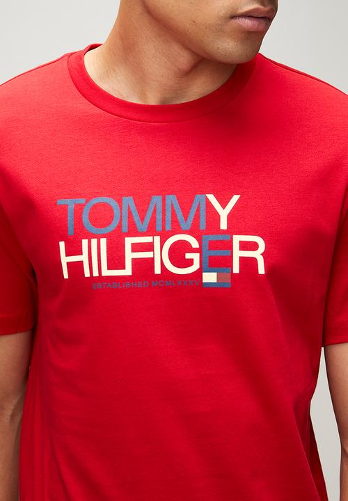 Tommy Hilfiger - BRAND LOVE BIG TEXT TEE - Medium Red