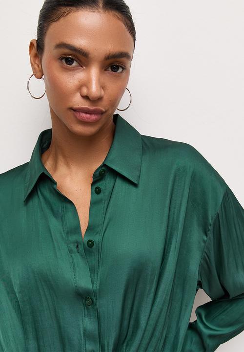 New Look - K Sue Satin Twist Shirt - Pine Green