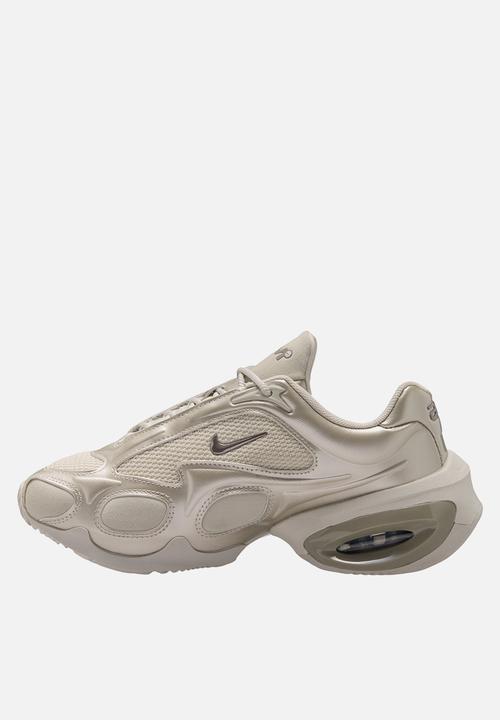 Nike - WMNS NIKE AIR MAX MUSE