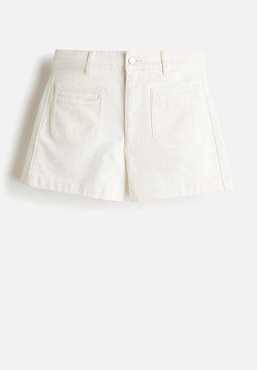 H&M - High-waisted denim shorts - cream