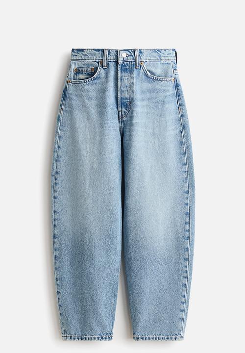 H&M - Barrel high waist ankle jeans - light denim blue