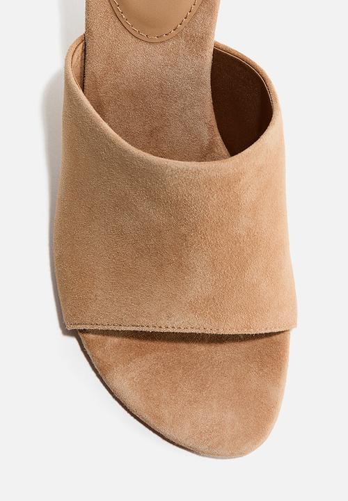 H&M - Heeled leather sandals - dark beige
