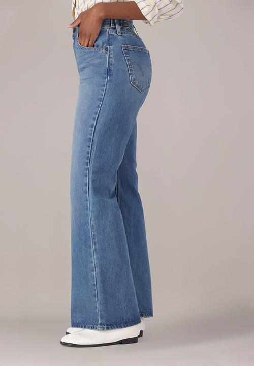 Levi’s® - Cinch Flare Jeans - Handled That