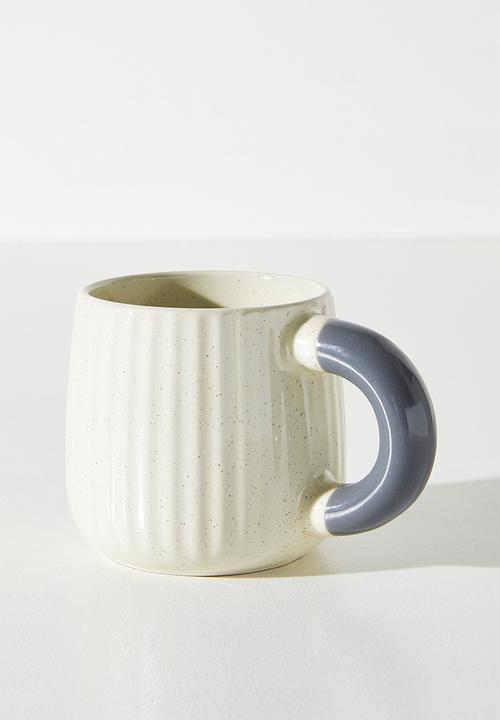 Excellent Houseware - Speckles coloured handle Mug 395ml - Milk 