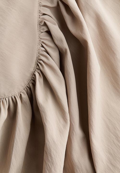 H&M - Shoulder-pad cape blouse - light dusty beige