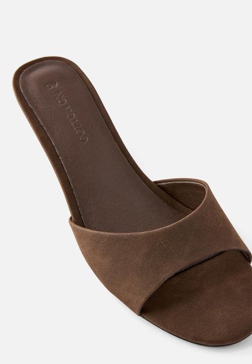 Cotton On - Stevie peep toe kitten heel - choc faux suede