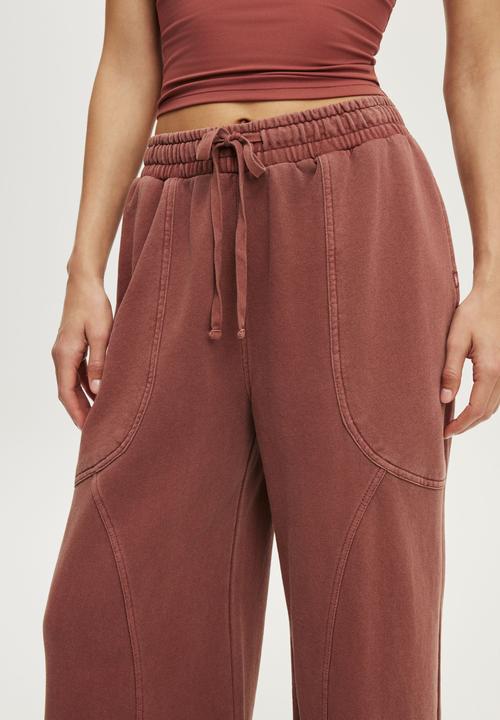 Cotton On - Active Fleece Utility Sweatpant - Washed Emberdust