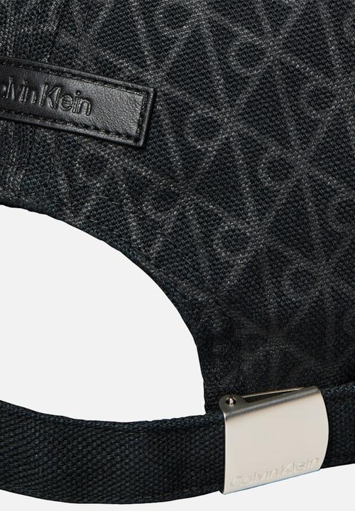 Calvin Klein - Emblem Print W Leather Patch Cap - Charcoal Aop