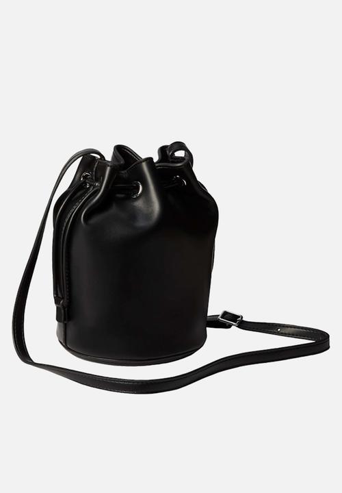 Calvin Klein - Bold Ck Small Bucket Bag -Black/White