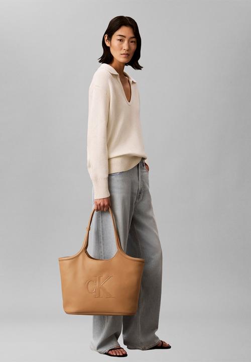 Calvin Klein - Bold Ck Shopper Handbag-Tannin