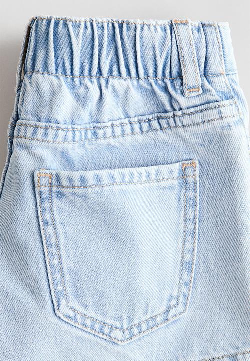 H&M - Denim shorts - light denim blue/lemons