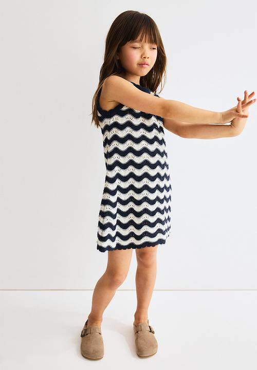 H&M - Appliqu?d hole-knit dress - navy blue/striped