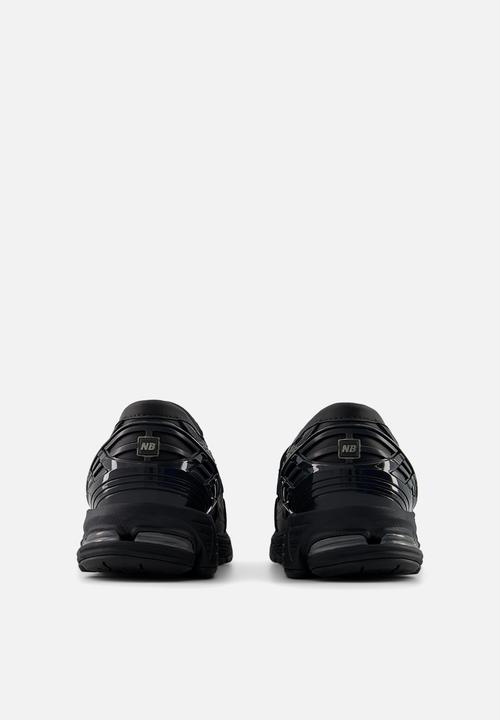 New Balance  - 1906L