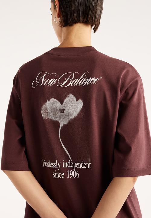 New Balance  - New Balance Pressed Flowers Tee  - Cherry Leather