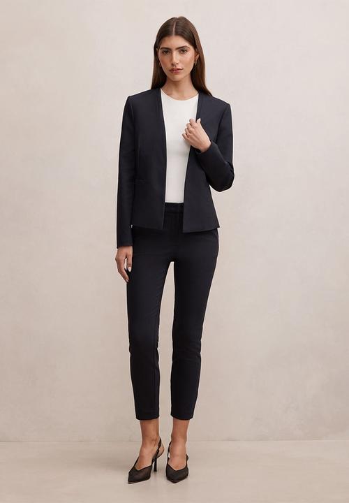 Forever New - Grace 7/8th slim pants in navy suit