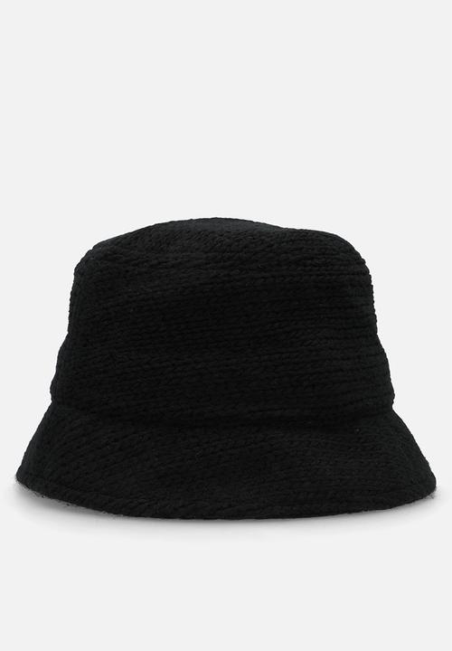 Ben Sherman - B Crochet Knit Hat - Black