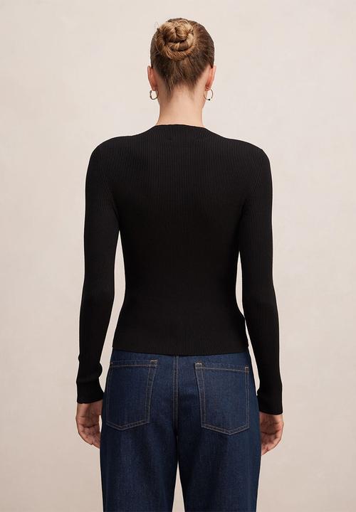 Forever New - Francis button detail top in black
