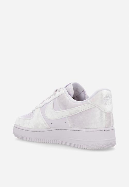 Nike - W AIR FORCE 1 '07 SE VELVET