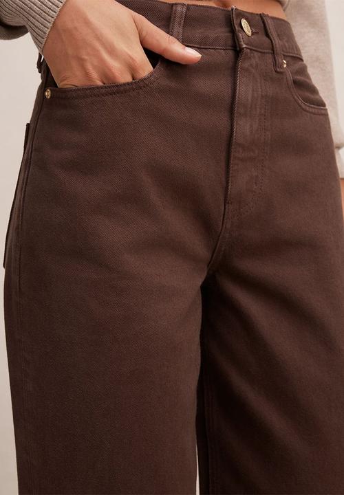 Forever New - Gia high-rise wide leg jeans in chocolate