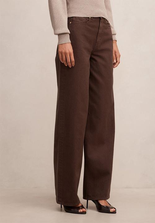 Forever New - Gia high-rise wide leg jeans in chocolate