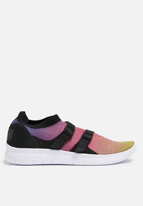sock racer flyknit