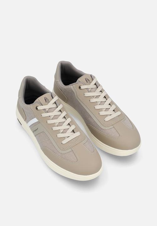 Hush Puppies - Zane - Beige