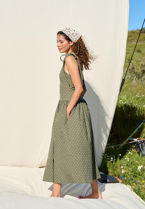 Me&B - Bengaline Stretch Dress With Shoulder Tie Detail - Green Spot