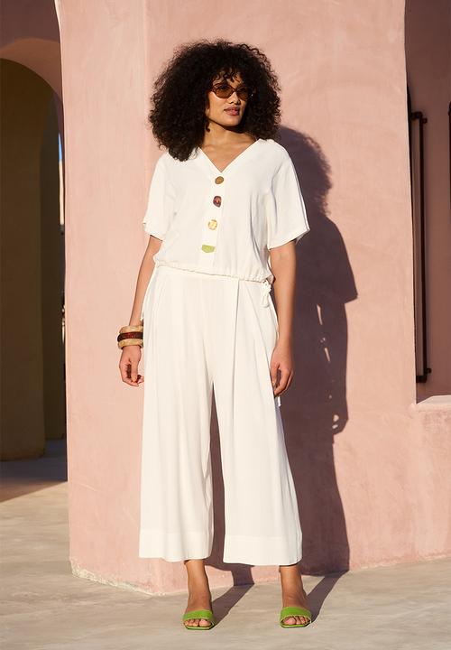 Me&B - Perspex Button Detail Dolman Sleeve Top - Milk