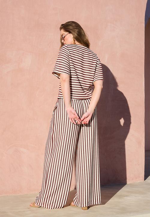 Me&B - Knitted Stripe Tee - Choc/Milk