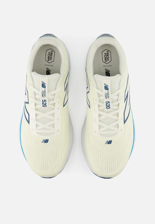 New Balance  - Fresh Foam 520 v9 - white