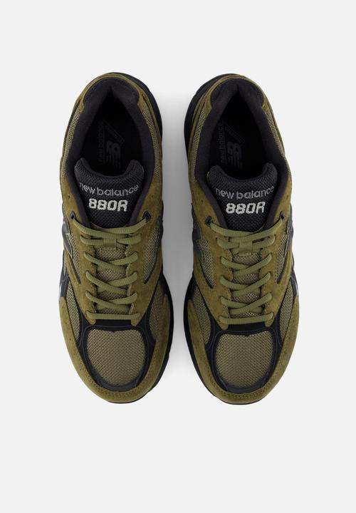 New Balance  - 880R