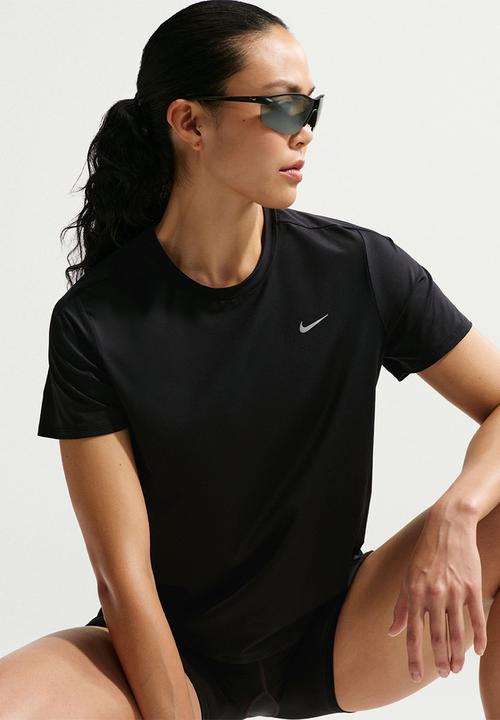 Nike - W Nk Swift Df Top Ss Stndrd - Black/Reflectivesilv