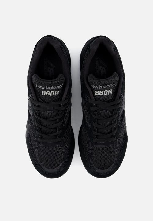 New Balance  - 880R