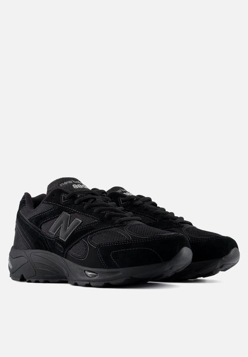 New Balance  - 880R