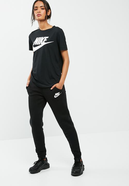 Nike - Essential tee