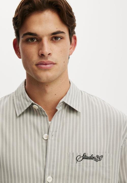 Cotton On - Bedford Long Sleeve Shirt - Grey Stripe Emb
