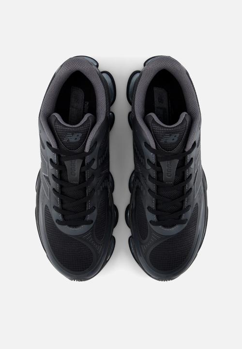 New Balance  - 2000 - black