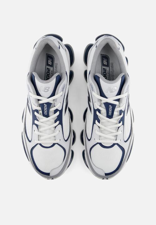New Balance  - 2000O - grey